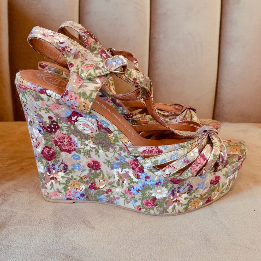 Jeffrey Campbell Mariel Wedge